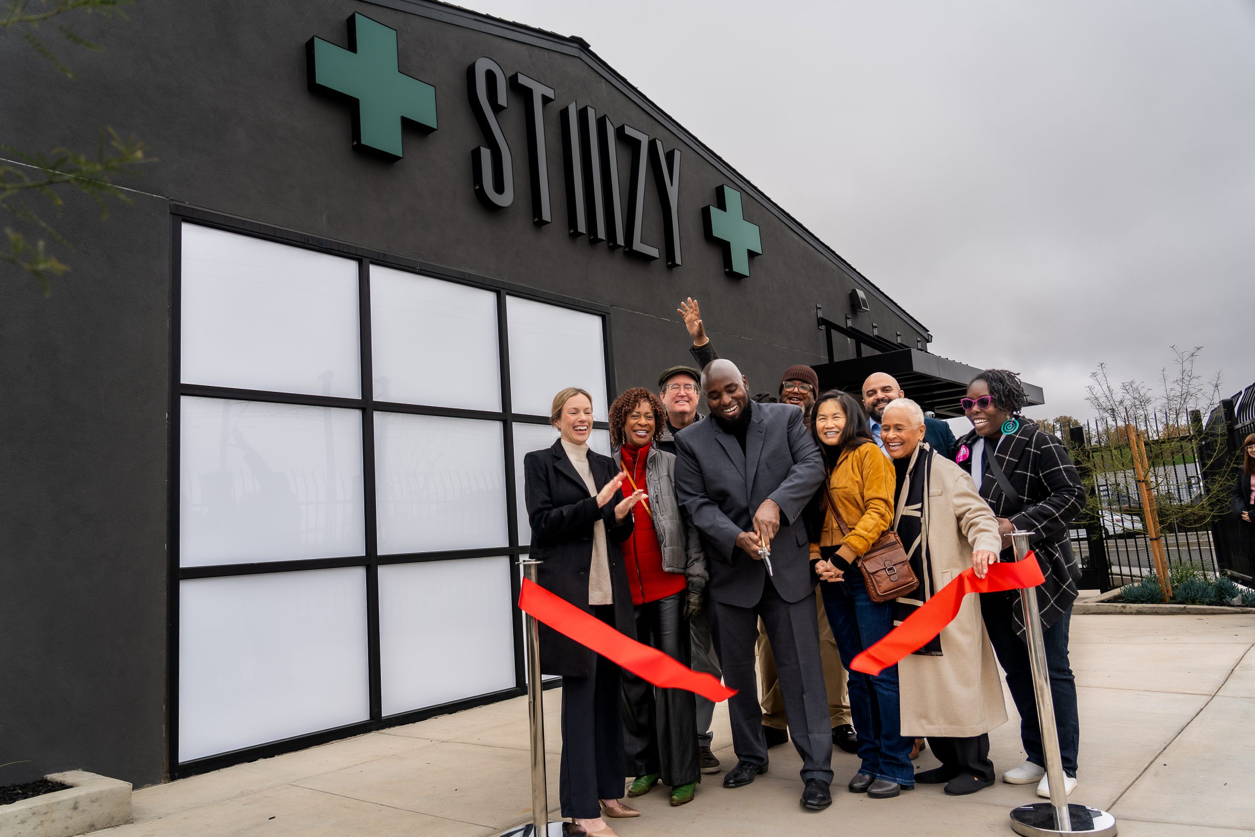 From Advocacy To Ownership: Black-Owned STIIIZY Sacramento Cannabis Dispensary Holds Ribbon Cutting